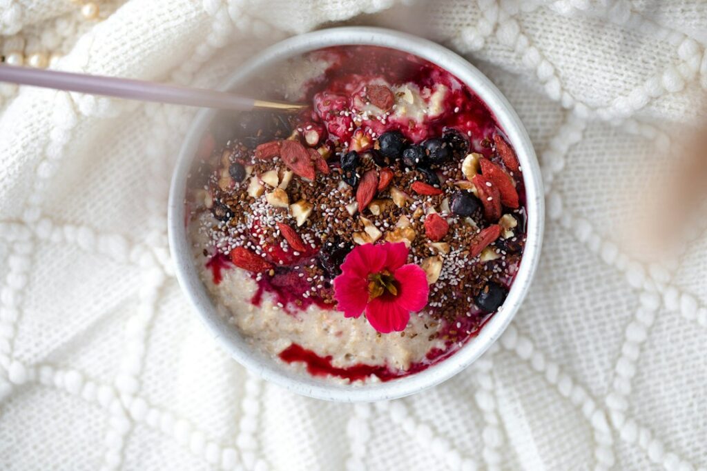 A bowl of oatmeal for breakfast, answering are oats low FODMAP